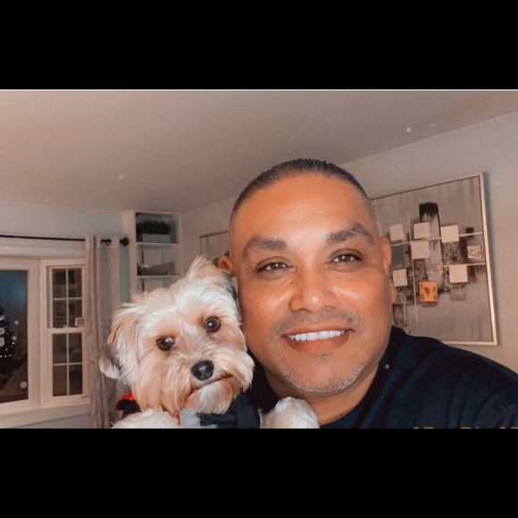 Meet your Posher, Juan - Picture 2 of 2